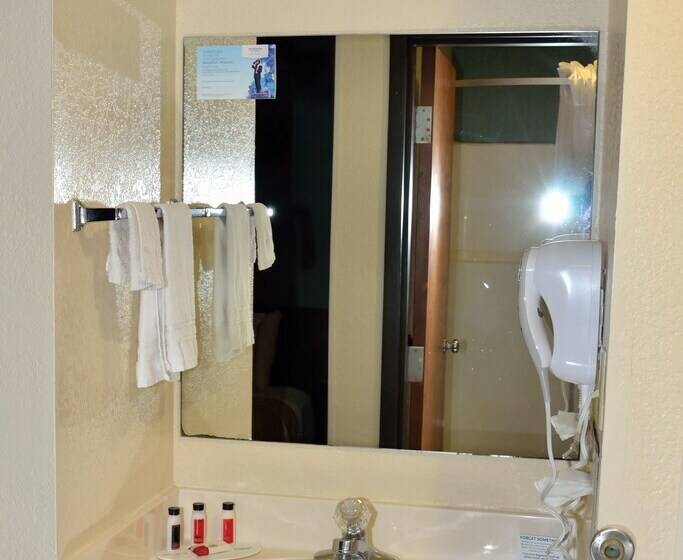 Отель Days Inn By Wyndham Glasgow