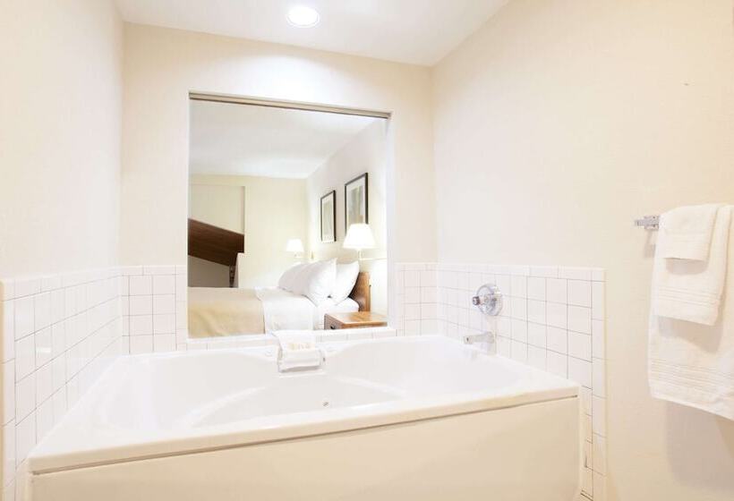 Отель Days Inn By Wyndham Glasgow