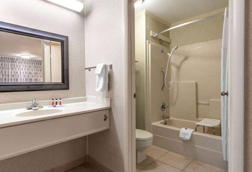 فندق Days Inn By Wyndham Grants