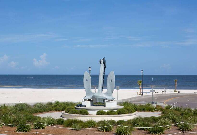 Отель Days Inn By Wyndham Gulfport