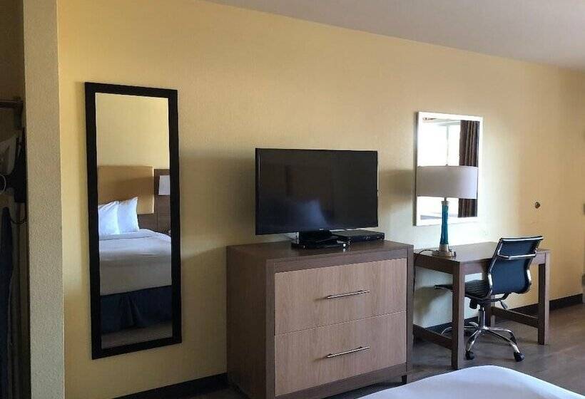 فندق Days Inn By Wyndham Hayward Airport