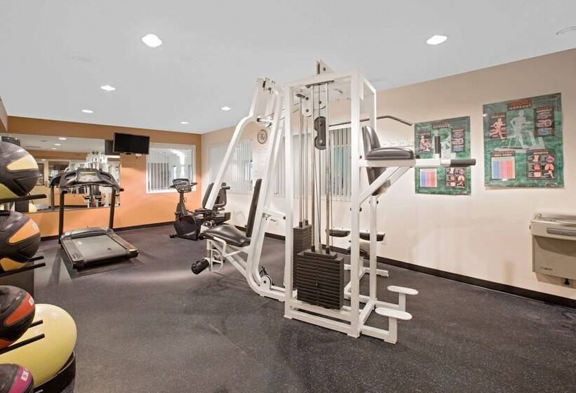 ホテル Days Inn By Wyndham Hillsdale