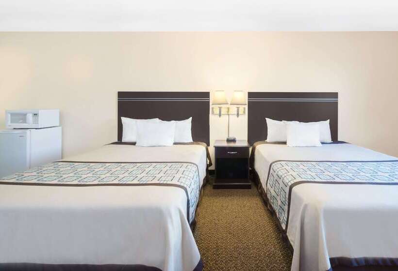 هتل Days Inn By Wyndham Hobbs