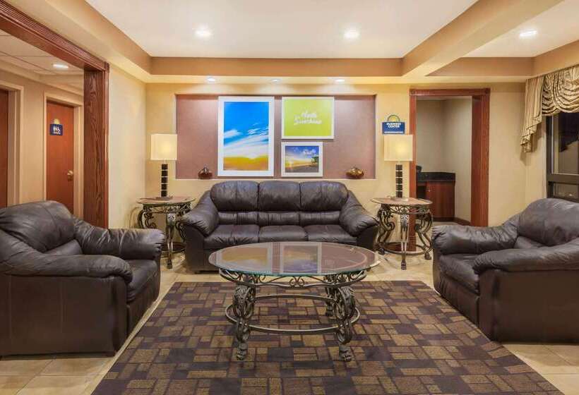 فندق Econo Lodge Woodbridge