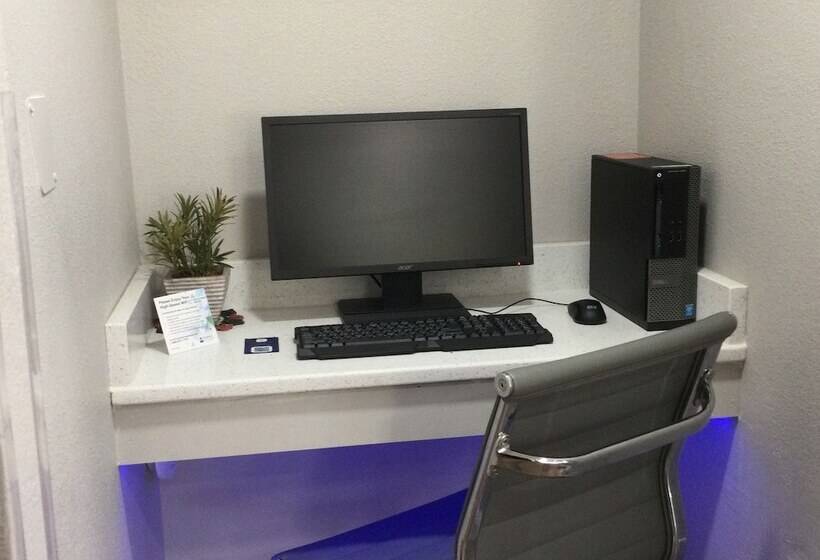 فندق Days Inn By Wyndham Jackson