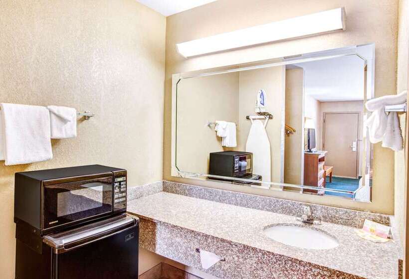 호텔 Days Inn By Wyndham Kennesaw