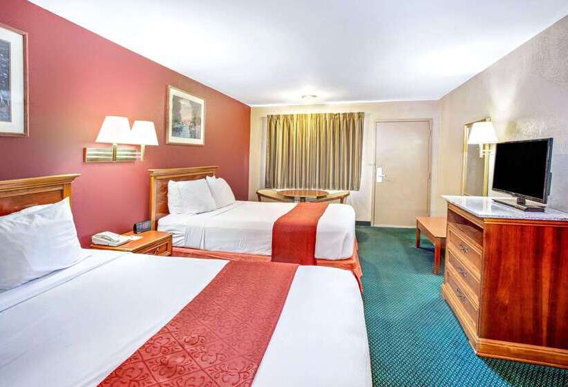 호텔 Days Inn By Wyndham Kennesaw