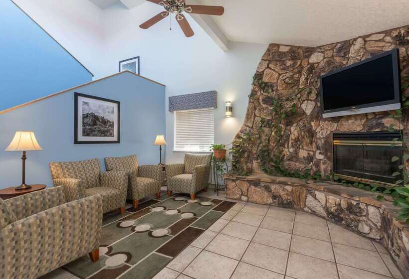 Отель Days Inn By Wyndham Las Vegas