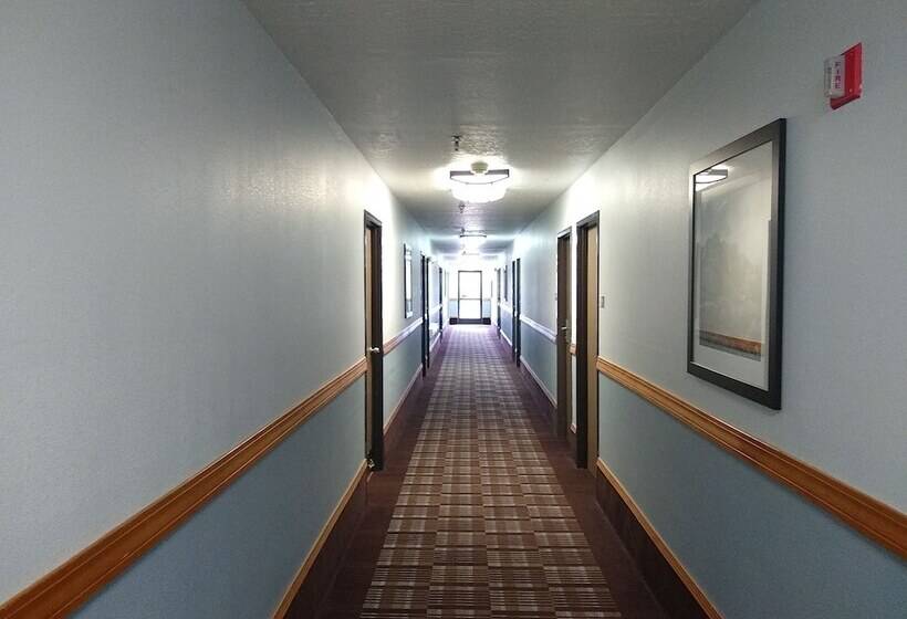 בית מלון כפרי Days Inn By Wyndham Las Vegas