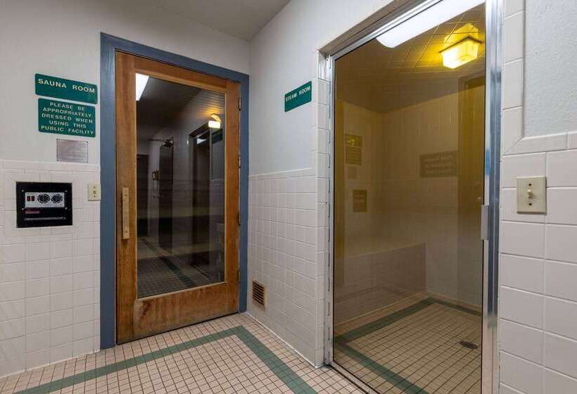 فندق Days Inn By Wyndham Lathrop