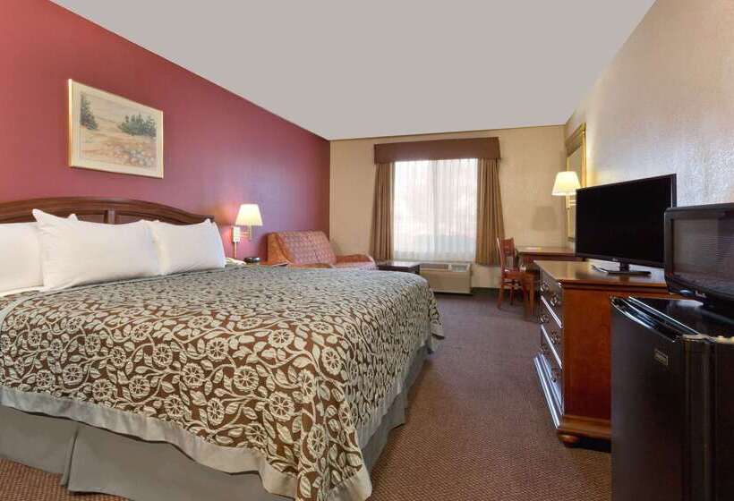 فندق Days Inn By Wyndham Lathrop