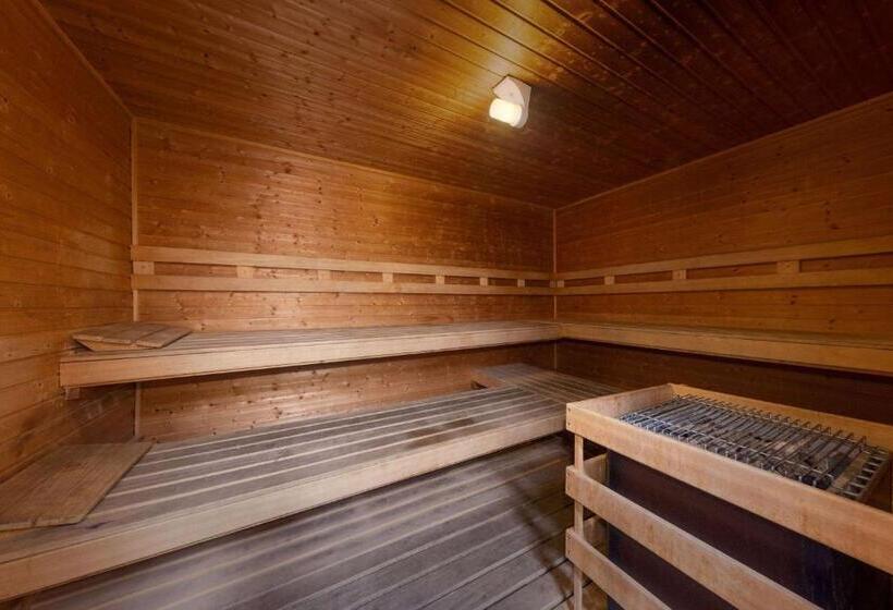 فندق Days Inn By Wyndham Lathrop