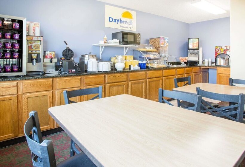 فندق Days Inn By Wyndham Lexington Ne