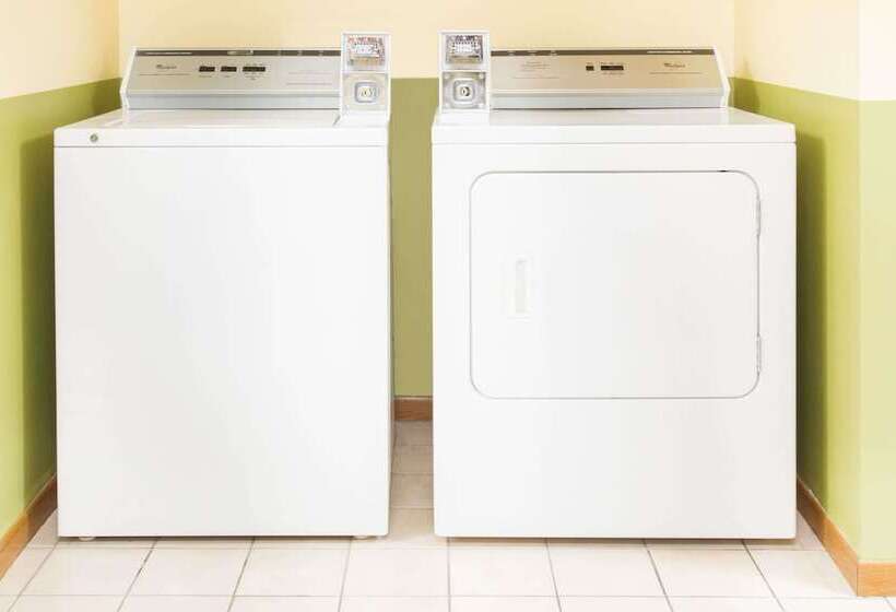 ホテル Days Inn By Wyndham Lexington Ne