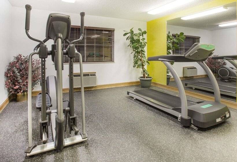 ホテル Days Inn By Wyndham Lexington Ne