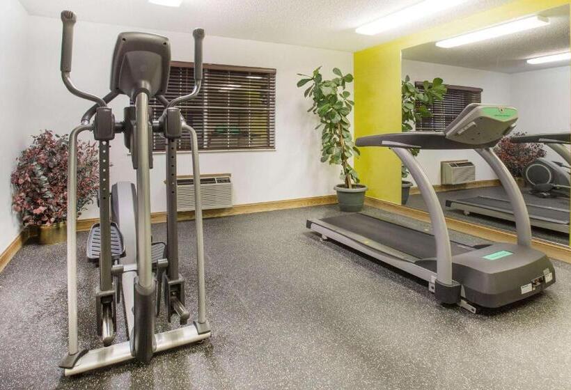 ホテル Days Inn By Wyndham Lexington Ne