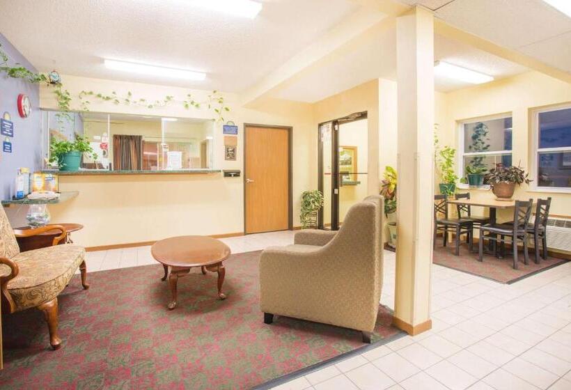 فندق Days Inn By Wyndham Lexington Ne