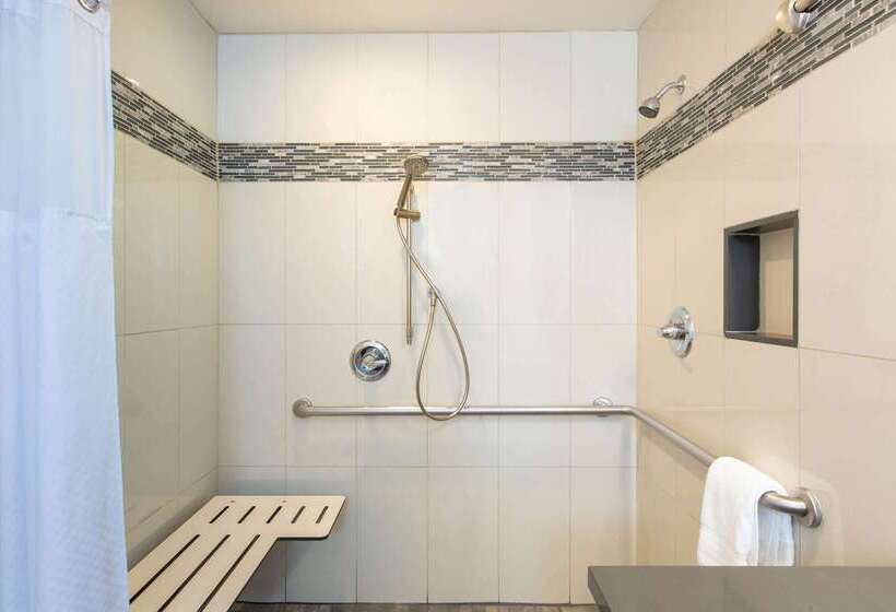 فندق Days Inn By Wyndham Montereyfisherman S Wharf Aquarium