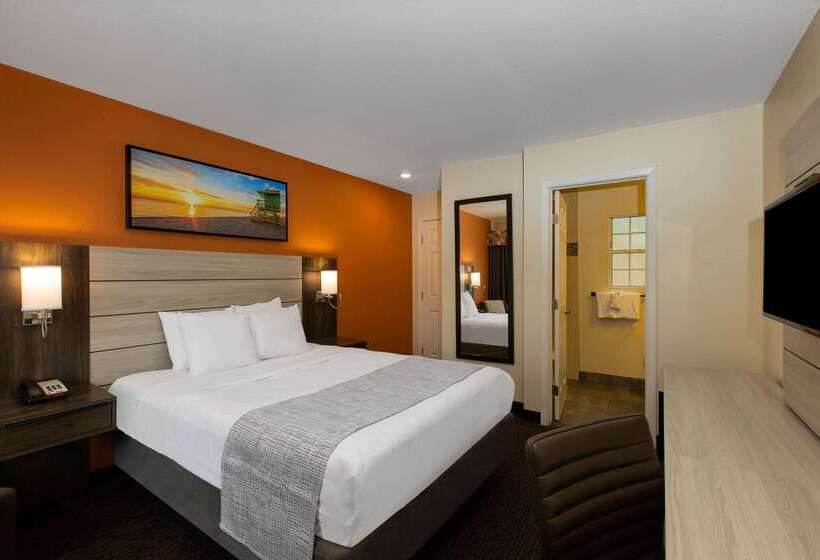 فندق Days Inn By Wyndham Montereyfisherman S Wharf Aquarium