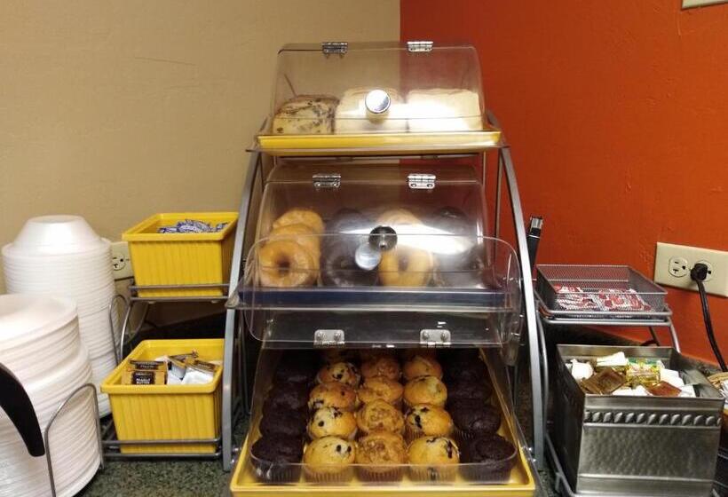 فندق Days Inn By Wyndham Montrose