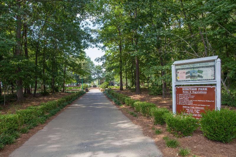 فندق Days Inn By Wyndham Moulton