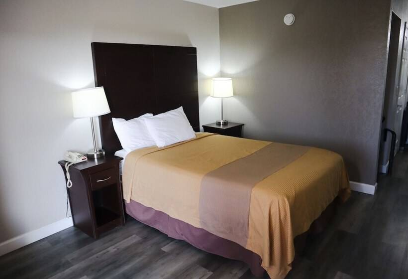 فندق Days Inn By Wyndham Moulton