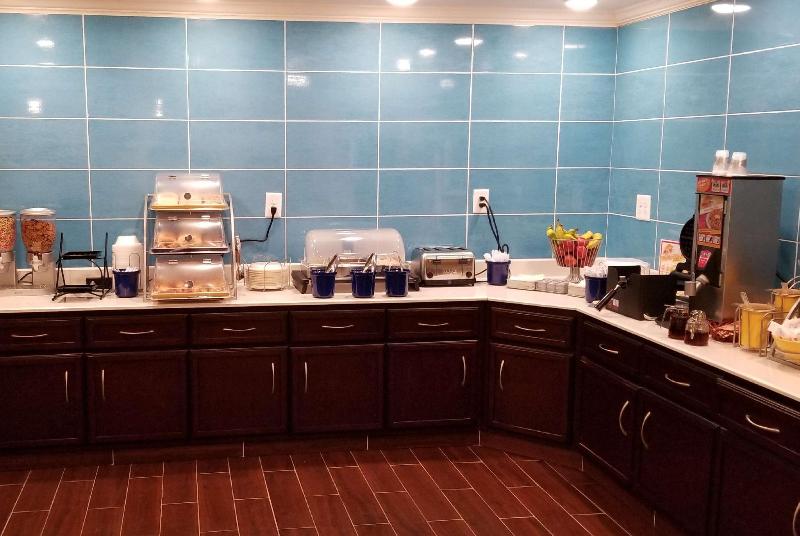 בית מלון כפרי Days Inn By Wyndham Muscle Shoals