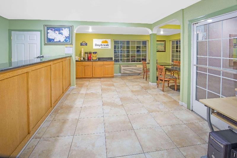 هتل Days Inn By Wyndham Oroville