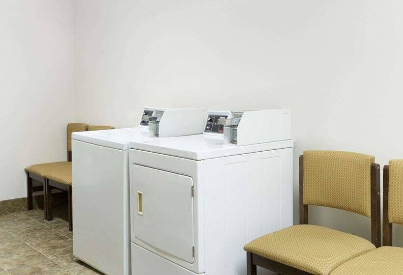 בית מלון כפרי Days Inn By Wyndham Paxton