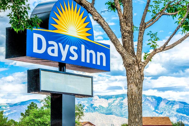 호텔 Days Inn By Wyndham Rio Rancho