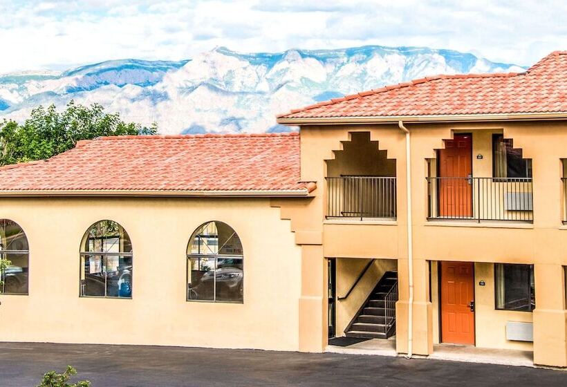 호텔 Days Inn By Wyndham Rio Rancho