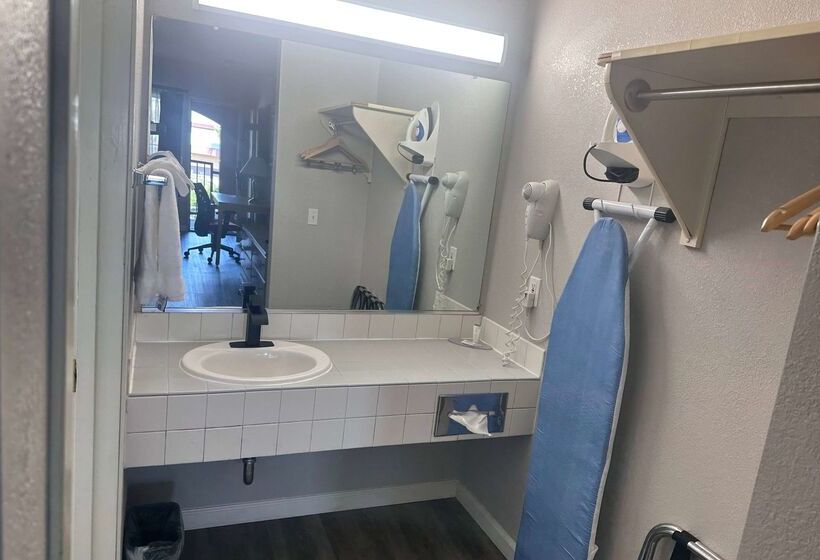 فندق Days Inn By Wyndham Rocklin/sacramento