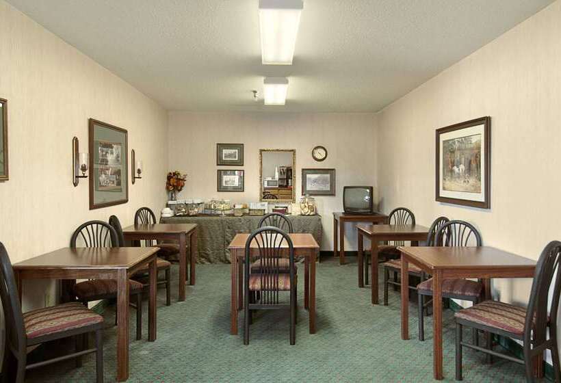 هتل Days Inn By Wyndham Salina I70