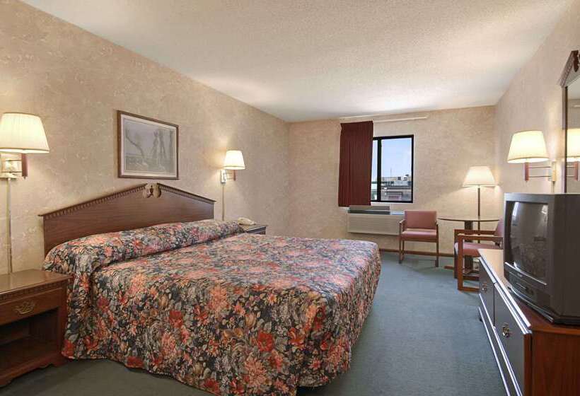 Отель Days Inn By Wyndham Salina I70