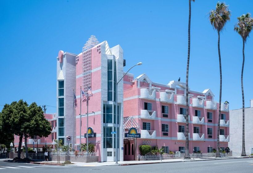Отель Days Inn By Wyndham Santa Monica