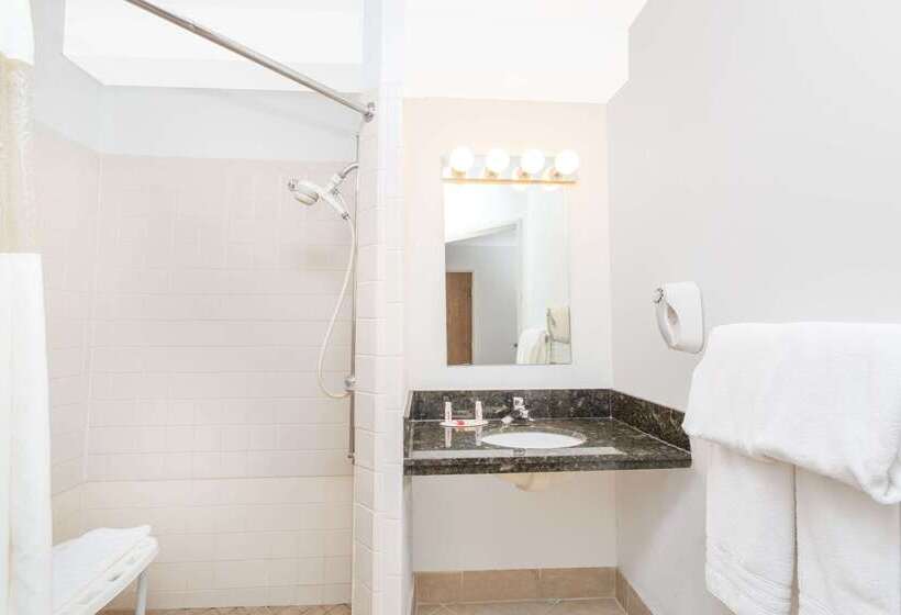 Отель Days Inn By Wyndham Silverthorne