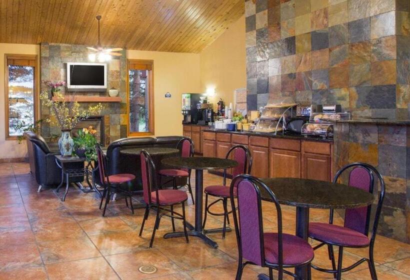 Отель Days Inn By Wyndham Silverthorne