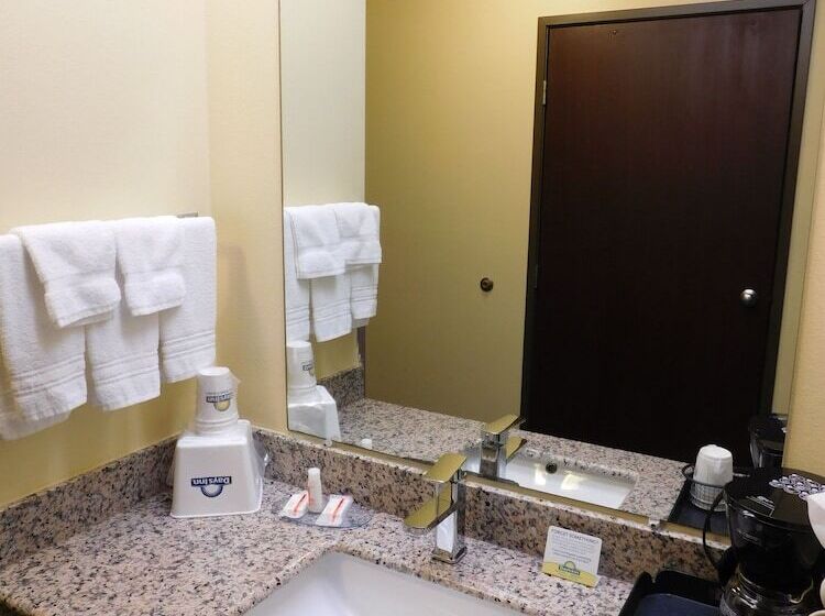 Отель Days Inn By Wyndham Sioux City