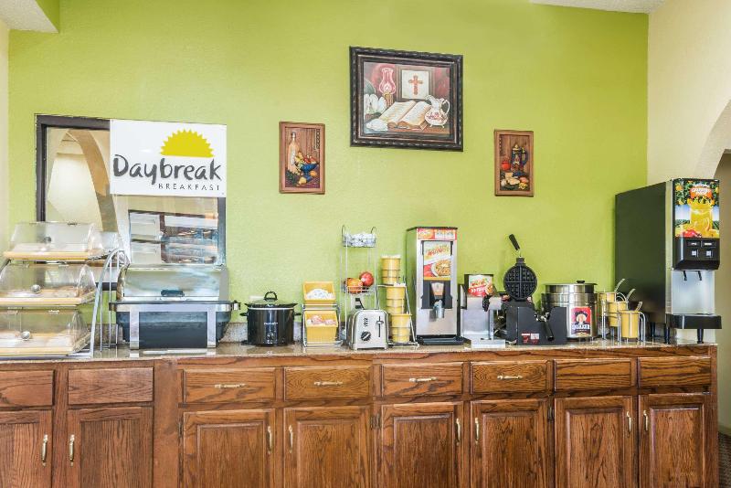 酒店 Days Inn By Wyndham Troy