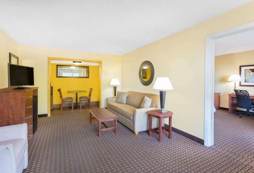 ホテル Days Inn By Wyndham Wildwood I75