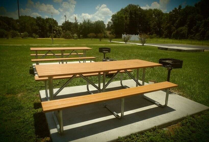 ホテル Days Inn By Wyndham Wildwood I75