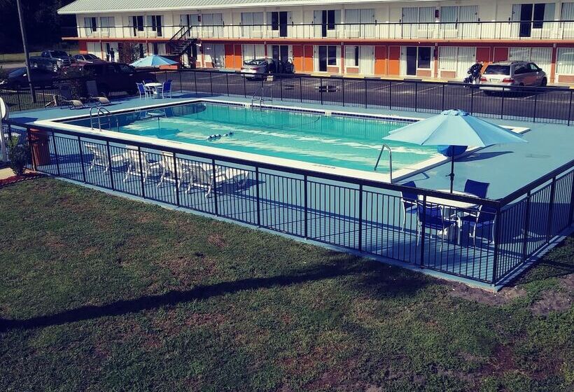 ホテル Days Inn By Wyndham Wildwood I75