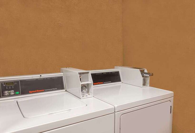 فندق Days Inn By Wyndham Yuma