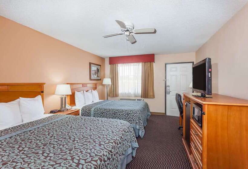 هتل Days Inn By Wyndham Yuma