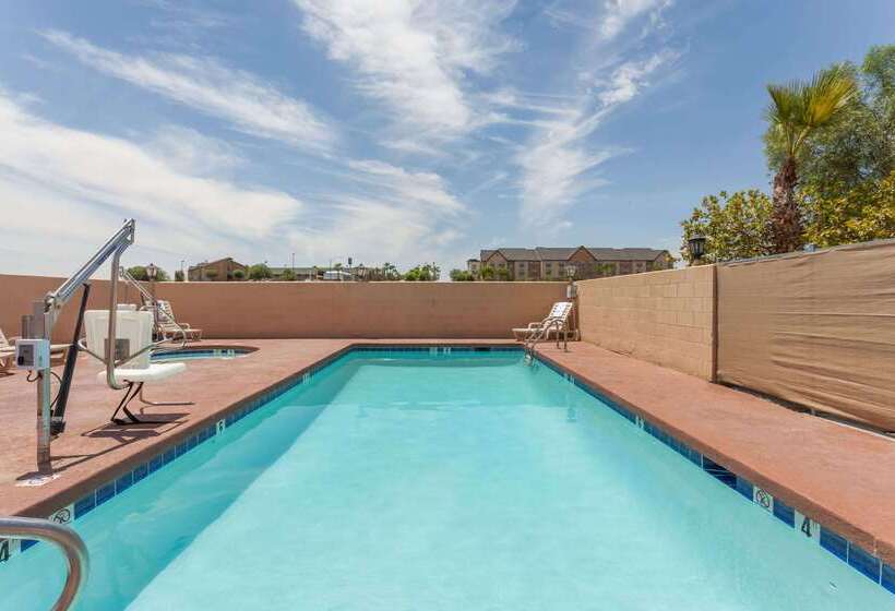 فندق Days Inn By Wyndham Yuma