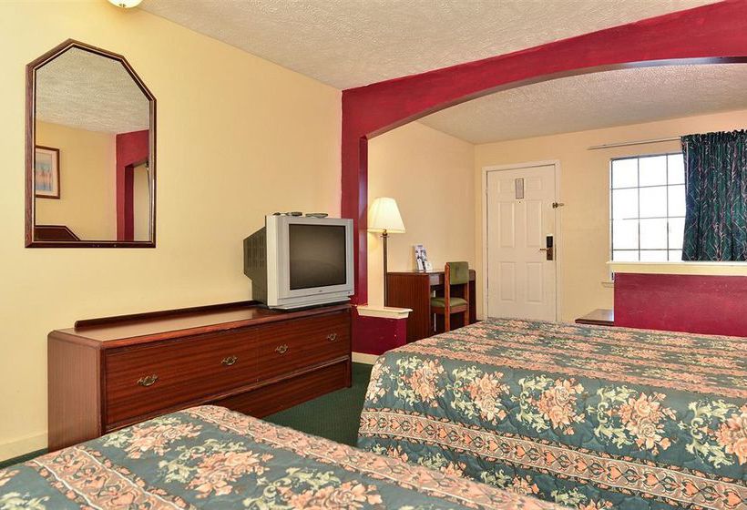 Hotelli Econo Lodge Inn & Suites