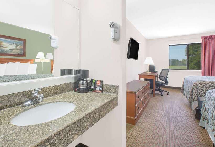 فندق Days Inn & Suites By Wyndham Brinkley