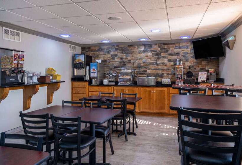 فندق Days Inn & Suites By Wyndham Commerce