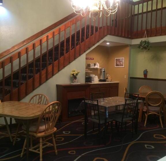 فندق Deluxe Inn Nebraska City