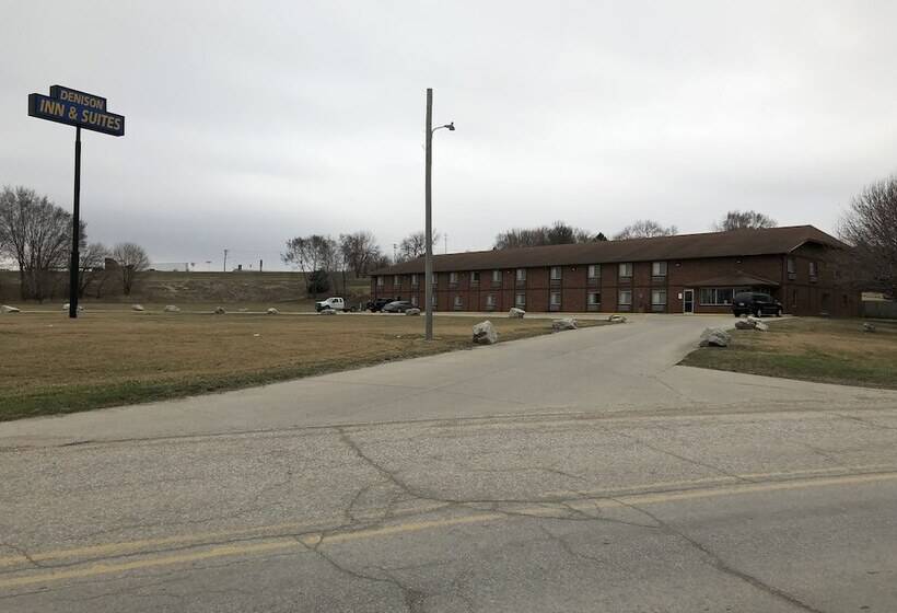 فندق Denison Inn & Suites